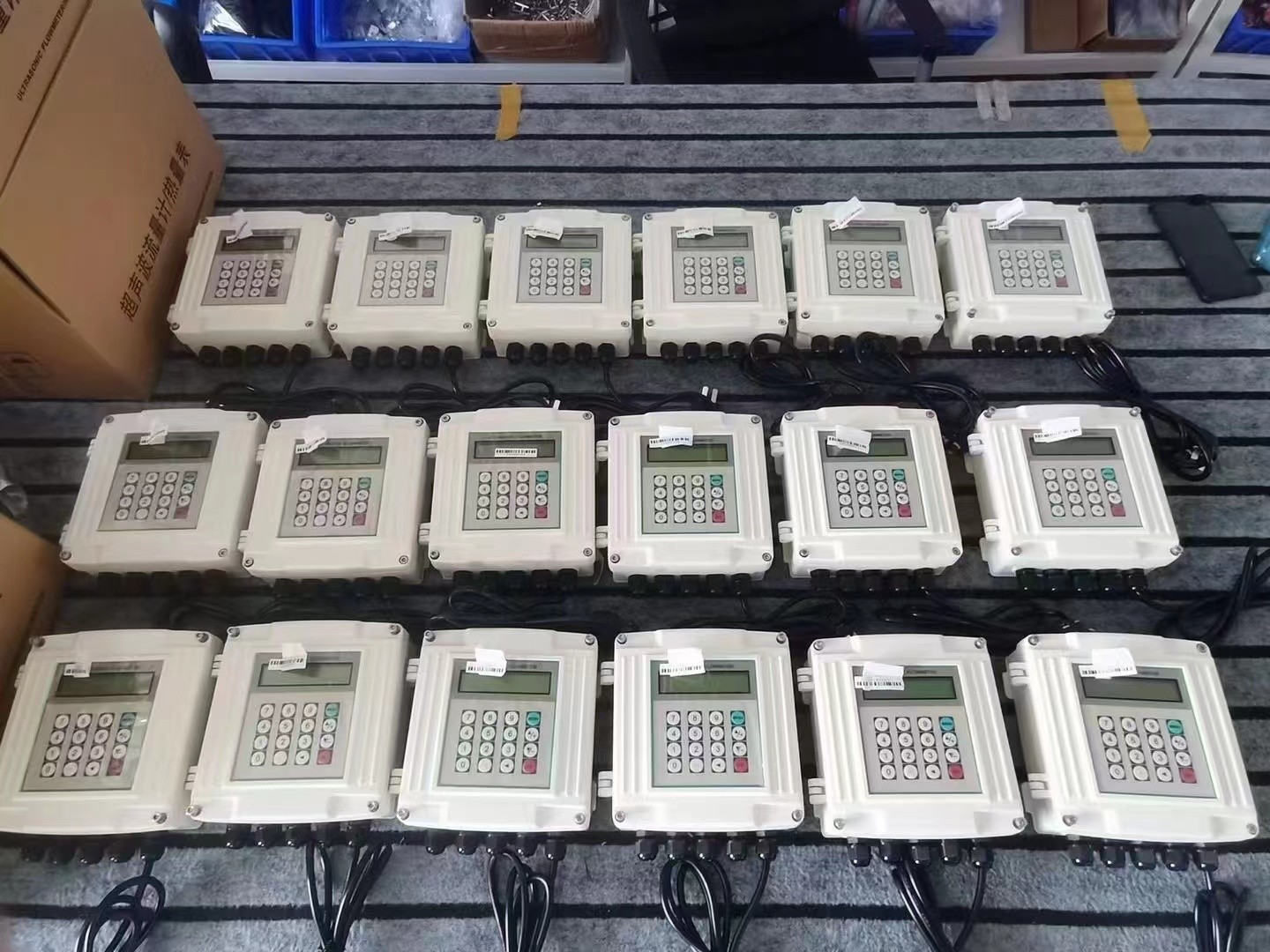 Wall mounted ultrasonic flowmeter Wall mounted ultrasonic flowmeter
